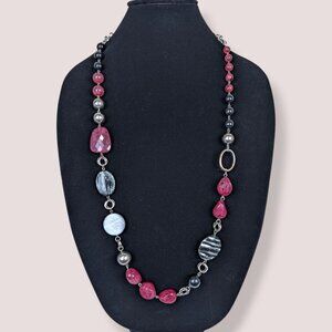 (2/$20) Pink Swirl Beaded Necklace